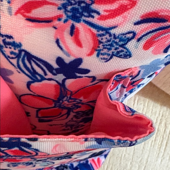 Lilly Pulitzer Pink and Gold Floral Tote - Picture 3 of 12